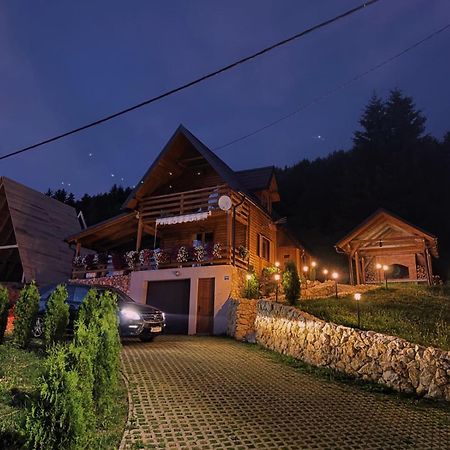 Casa Mia Resort Купрес Экстерьер фото